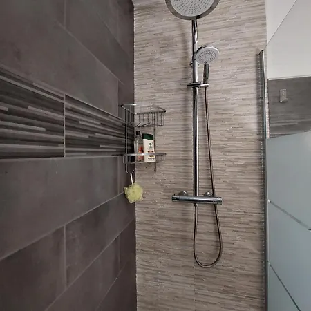 Les De L'estelou Bed & Breakfast 3*