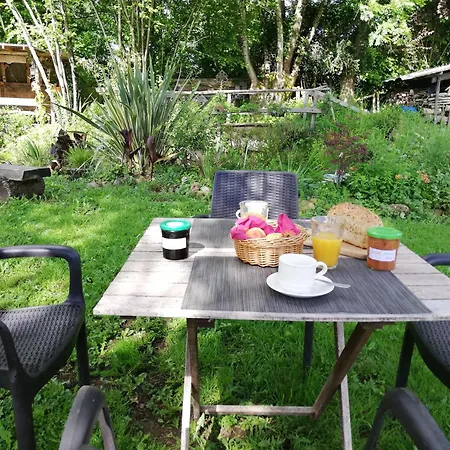 Les De L'estelou Bed & Breakfast 3*