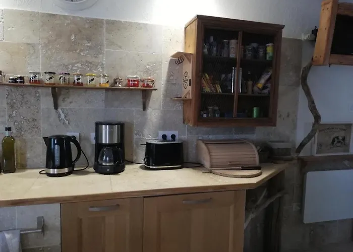 Les De L'estelou Couette-café